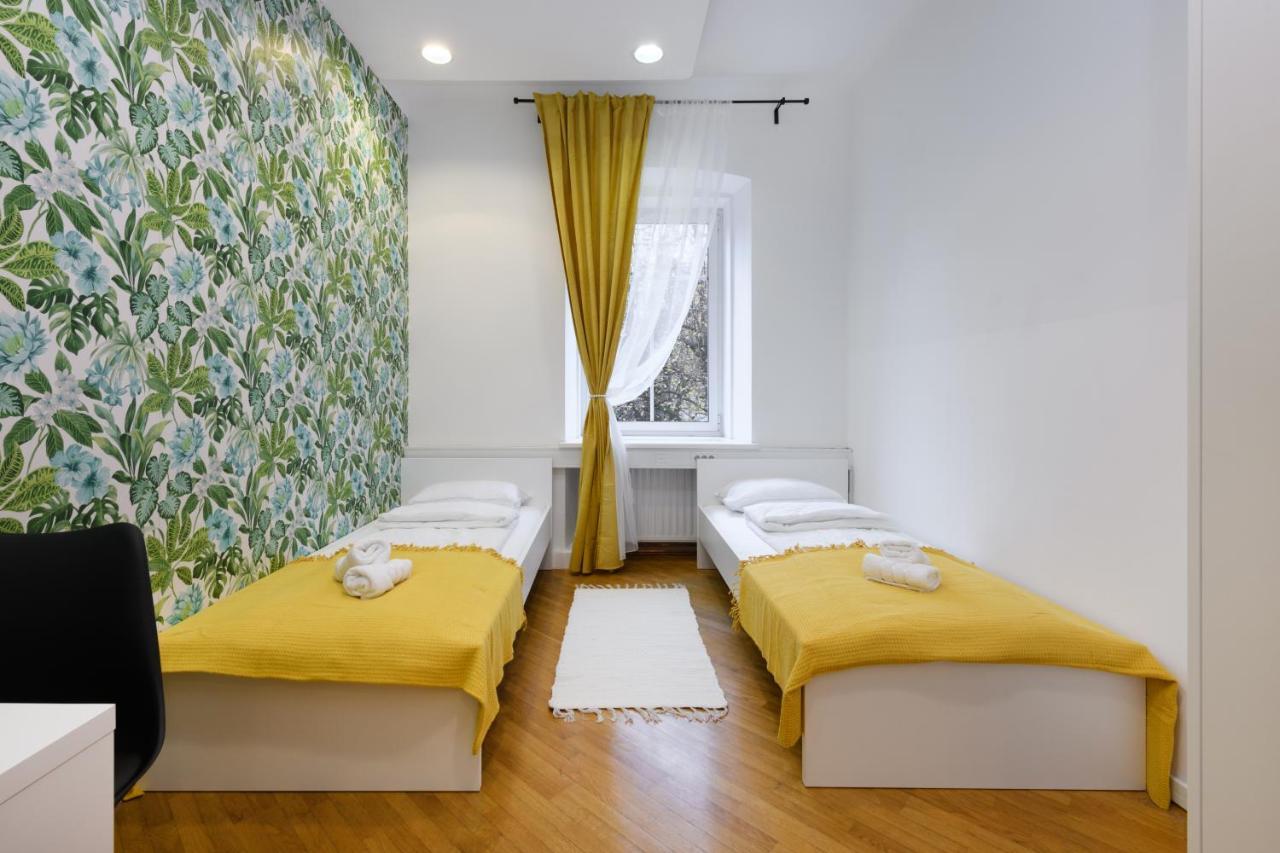 Albergue Royal Rooms*** *